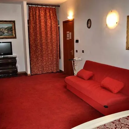 Giulietta E Romeo Hotell 3*