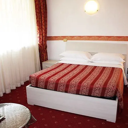 Hotel Giulietta E Romeo 3*
