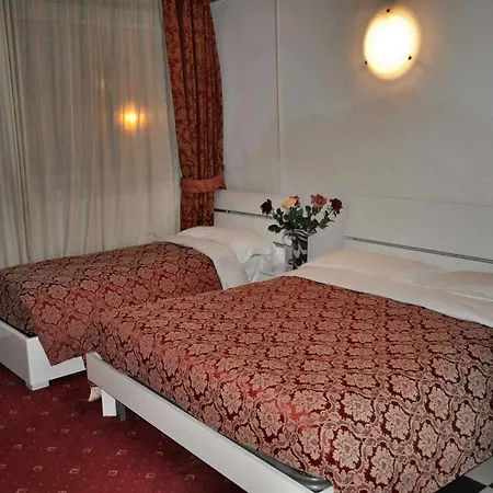 Giulietta E Romeo Hotel Casal Palocco